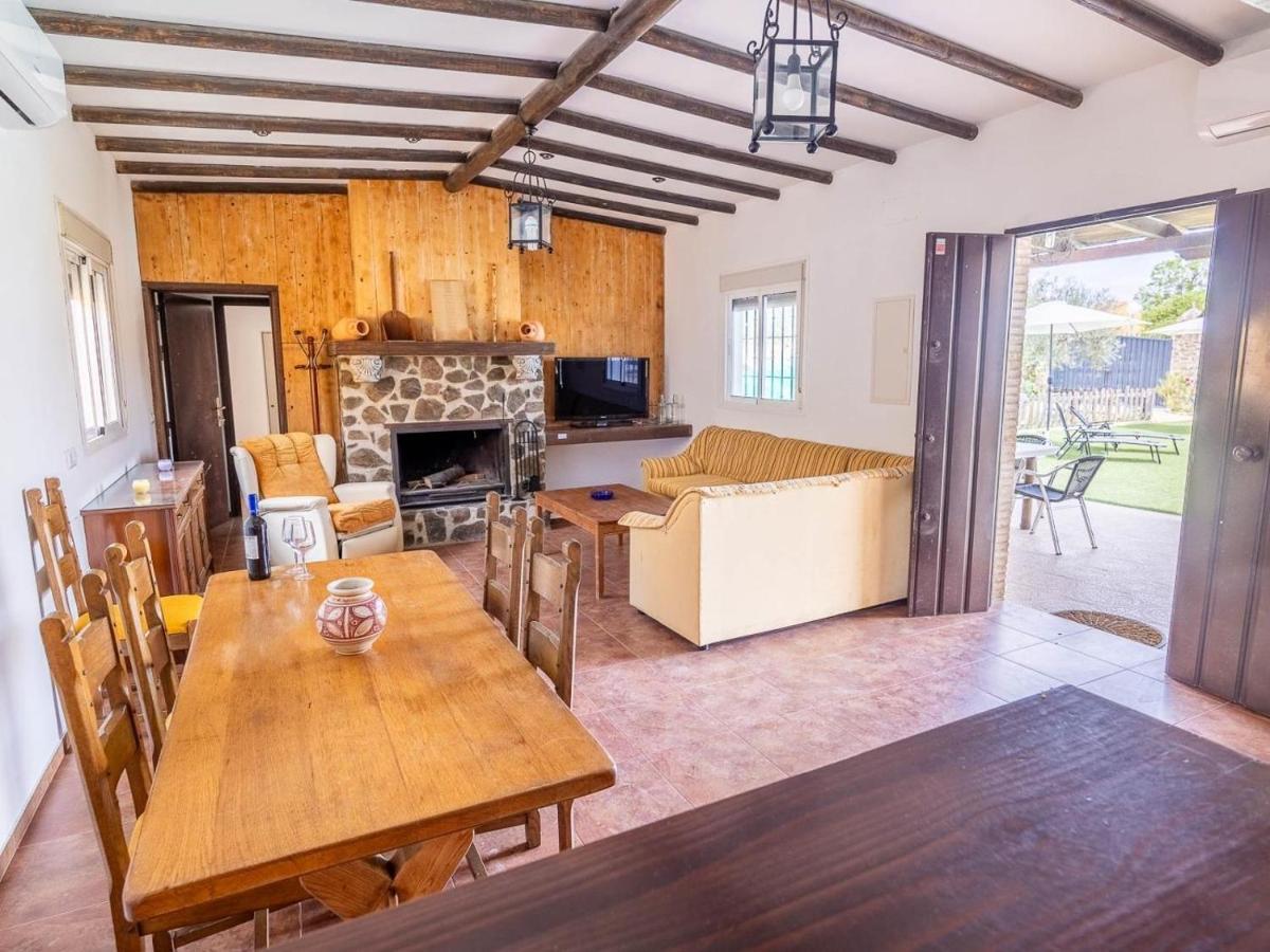 Villa Santa Teresa Vacacional Sevilla Dos Hermanas Εξωτερικό φωτογραφία